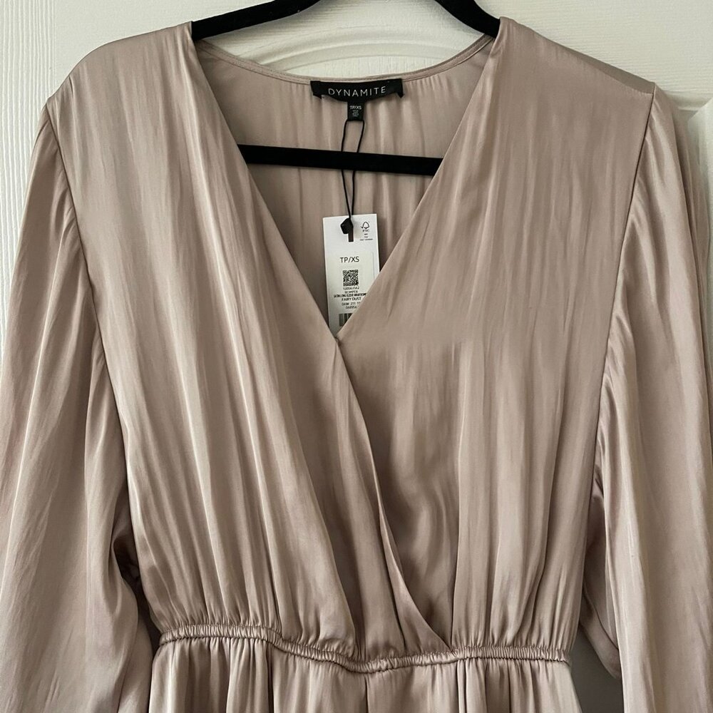 Dynamite Dress Brand New - Picture 2 of 5
